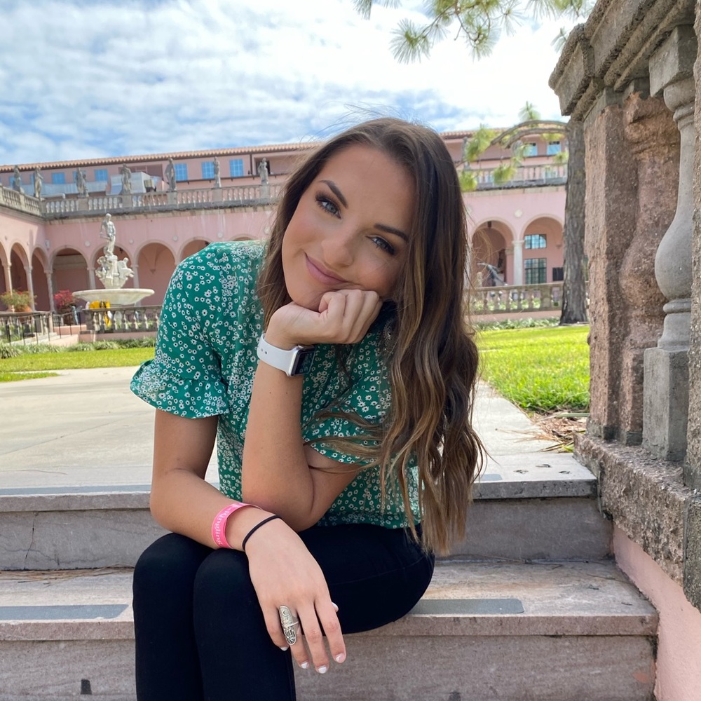 Meet your Posher, Jade